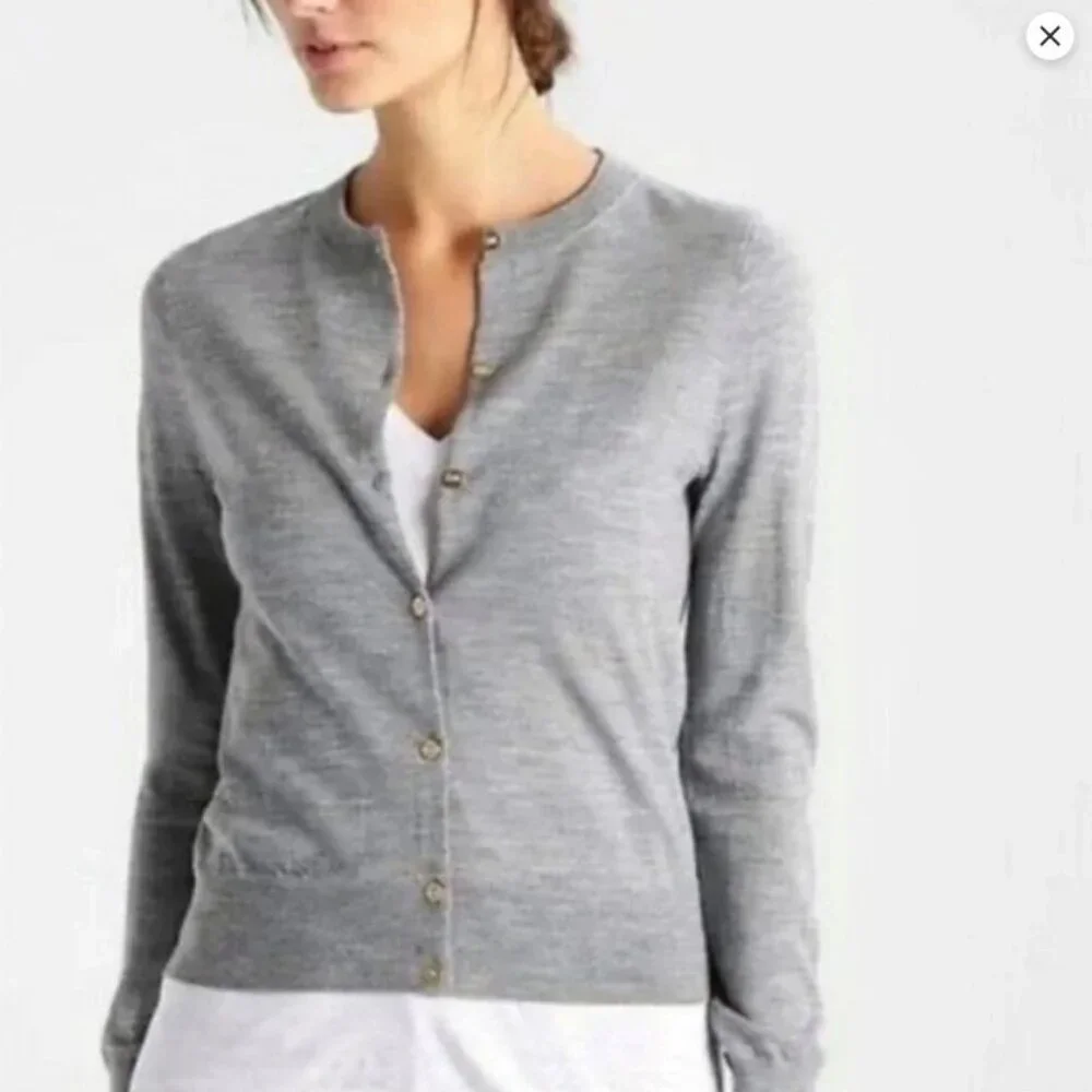 J. Crew Light Gray Button Down Cardigan Size Large #2191 - Picture 1 of 6